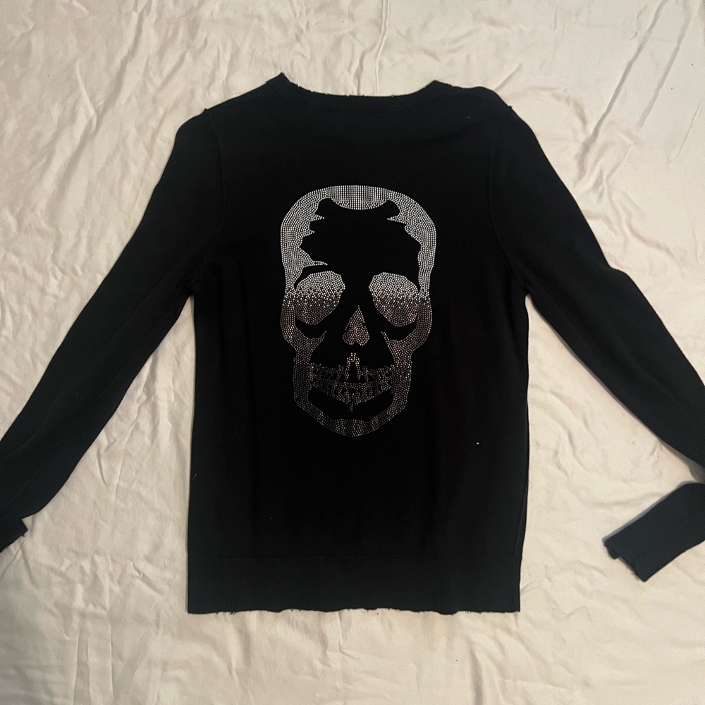 Skull long sleeve sweater
